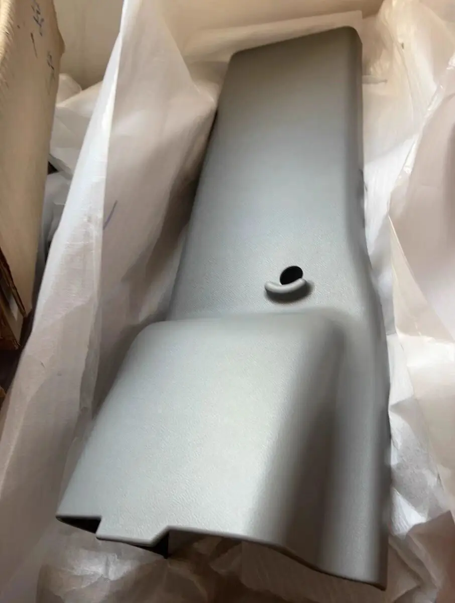 Auto parts Suitable for SAIC Maxus V80 B-pillar trim panel, middle door trim panel
Auto parts Suitable for SAIC Maxus V80 B-pillar trim panel, middle door trim panel