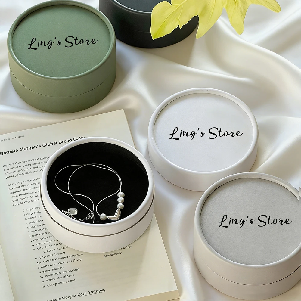 20 шт. круглых подарочных коробочек из бумаги для ювелирных изделий (10x5 см) с персонализированным логотипом для колец, сережек, ожерелий, бусин, ключей, монет, подарков, бутиковой упаковки и организации хранения
20 шт. круглых подарочных коробочек из бумаги для ювелирных изделий (10x5 см) с персонализированным логотипом для колец, сережек, ожерелий, бусин, ключей, монет, подарков, бутиковой упаковки и организации хранения