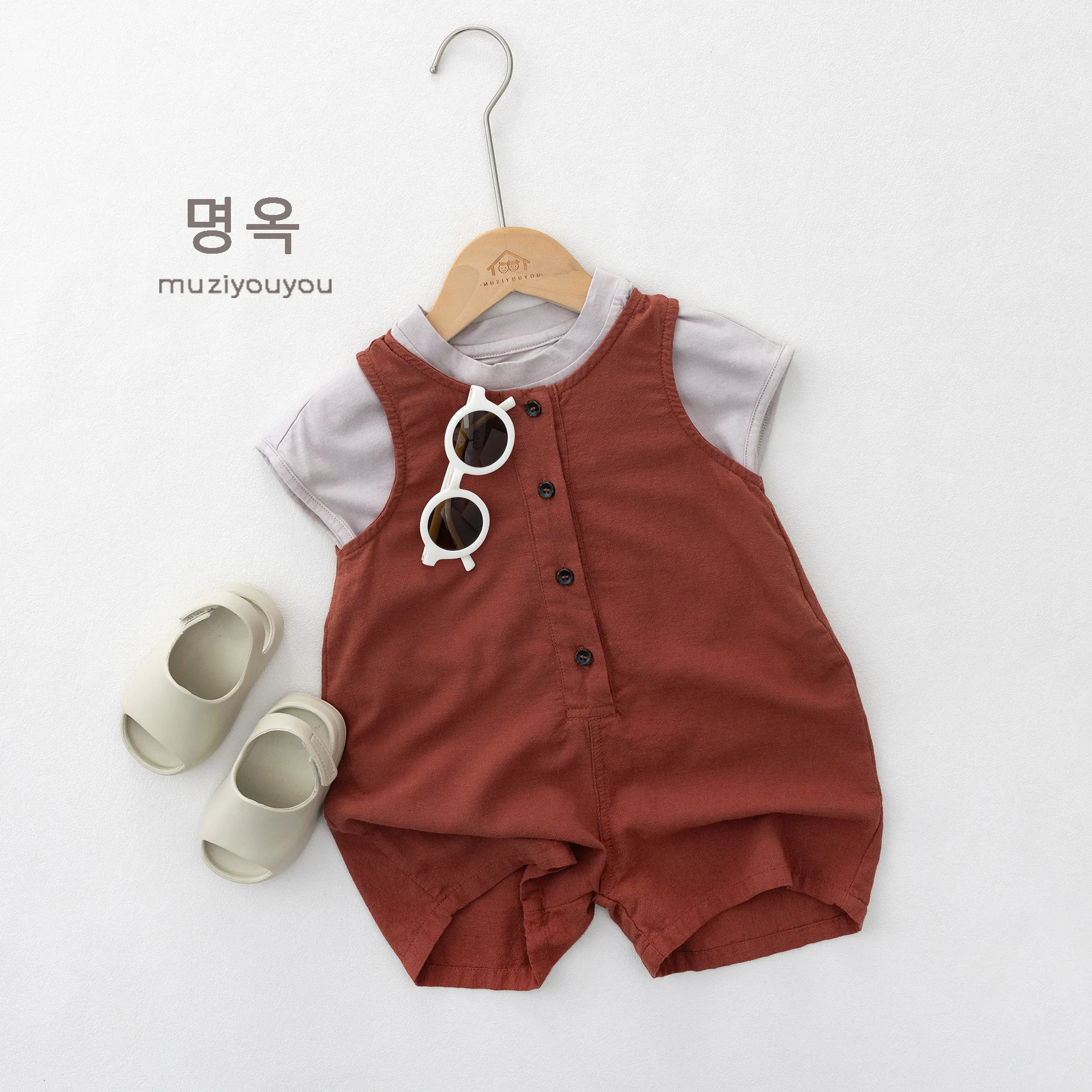 2026 Summer New Children Loose Overalls Cotton Girls Vintage Vest Jumpsuit Kids Boys Breathable Casual Shorts Toddler Clothes
2026 Summer New Children Loose Overalls Cotton Girls Vintage Vest Jumpsuit Kids Boys Breathable Casual Shorts Toddler Clothes