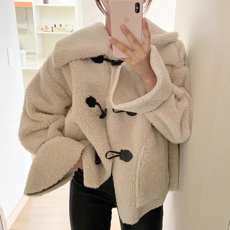 Korean Lapel Jackets Women Fashion Horn Button Lamb Wool Coats Women Elegant Comfortable Thickened Jacket Female Ladies
Korean Lapel Jackets Women Fashion Horn Button Lamb Wool Coats Women Elegant Comfortable Thickened Jacket Female Ladies