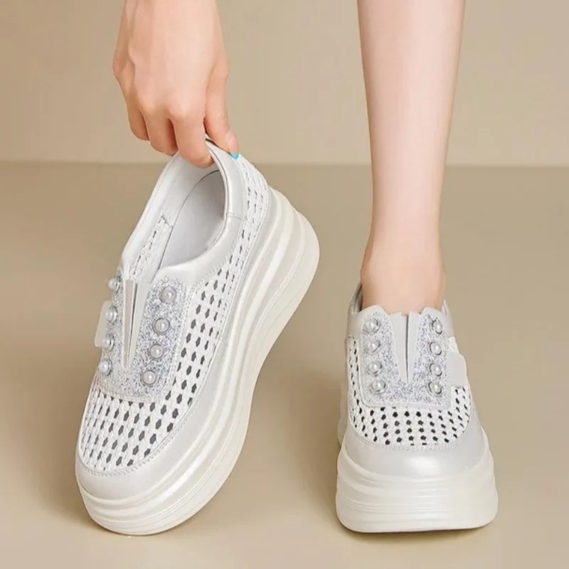 Women's Round Closed Toe Weaving Style Hollow Out Breathable Single Shoes Women Fashion Wedge High Heel Shoes Spring and Autumn
Women's Round Closed Toe Weaving Style Hollow Out Breathable Single Shoes Women Fashion Wedge High Heel Shoes Spring and Autumn