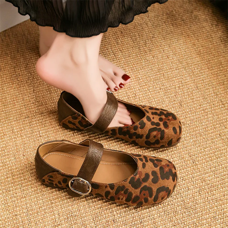 Vintage Leopard Print Mary Jane Flats Woman Round Toe Buckle Strap V Cut Loafers Ladies New Casual Summer Daily Flat Shoes Women
Vintage Leopard Print Mary Jane Flats Woman Round Toe Buckle Strap V Cut Loafers Ladies New Casual Summer Daily Flat Shoes Women