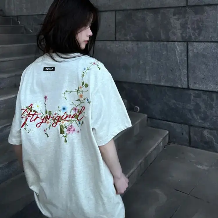 Korea Embroidered Short-Sleeved T-Shirt Women Summer New Oversize Niche Design Niche Ins Loose Versatile Casual Half-Sleeved Top
Korea Embroidered Short-Sleeved T-Shirt Women Summer New Oversize Niche Design Niche Ins Loose Versatile Casual Half-Sleeved Top