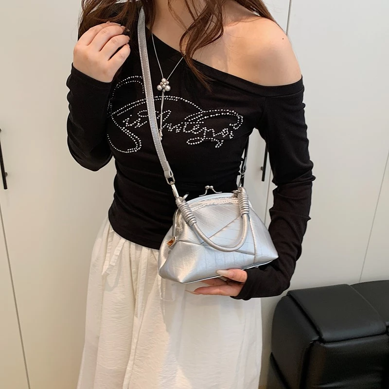 Элегантная женская роскошная кожаная сумка через плечо, высококачественная дизайнерская сумка через плечо для городской моды
Элегантная женская роскошная кожаная сумка через плечо, высококачественная дизайнерская сумка через плечо для городской моды