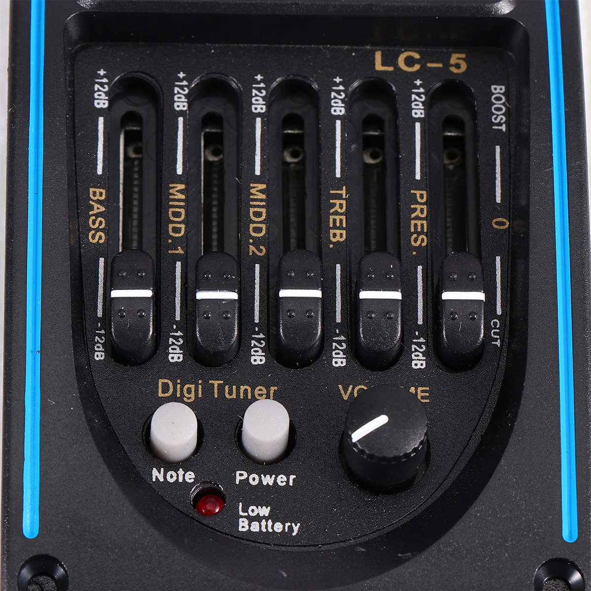 1Pcs Pickup Professional Guitar Sound Preamp Piezo Equalizer Musical Instrument Accessory Accurate Tuning Volume Control Lc-5
1Pcs Pickup Professional Guitar Sound Preamp Piezo Equalizer Musical Instrument Accessory Accurate Tuning Volume Control Lc-5