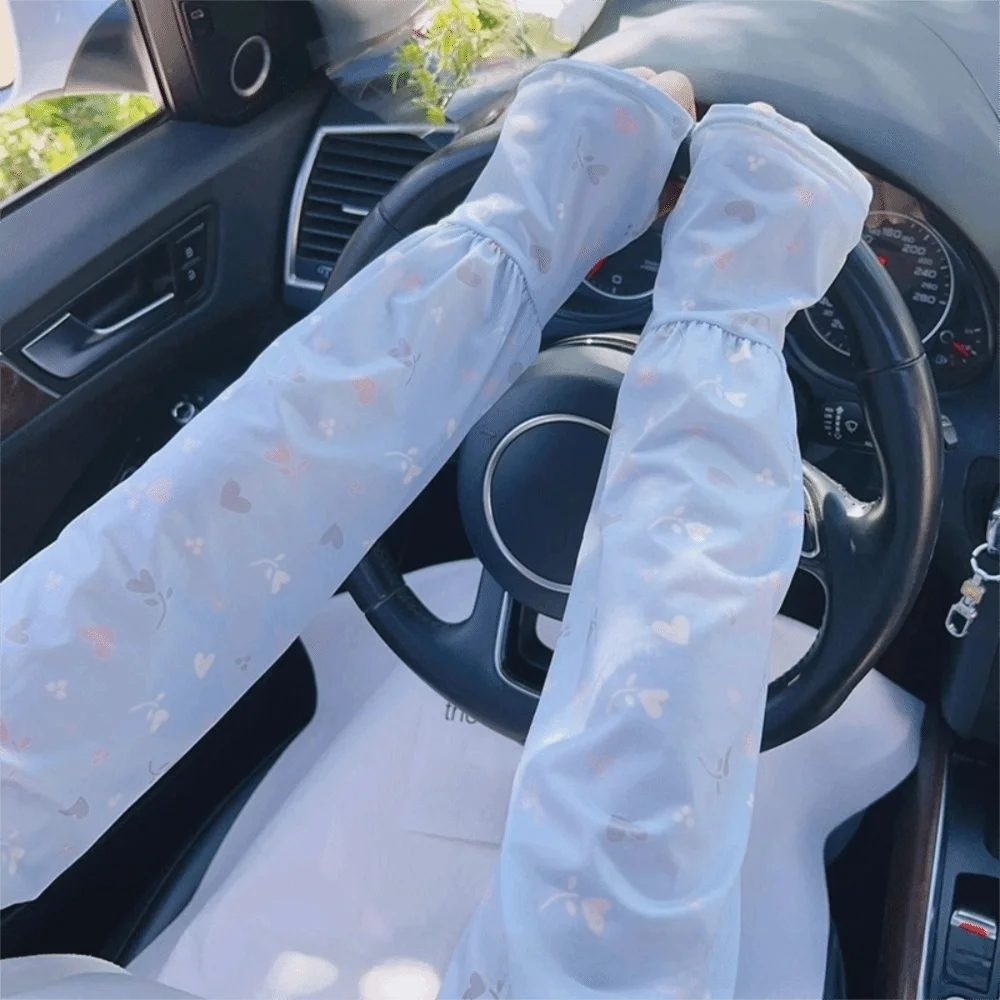 Cute Breathable Ice Silk Sleeve Loose Fit Cooling Material Sun Protection Sleeves Love Flower Print Arm Sleeves Outdoor Sports
Cute Breathable Ice Silk Sleeve Loose Fit Cooling Material Sun Protection Sleeves Love Flower Print Arm Sleeves Outdoor Sports