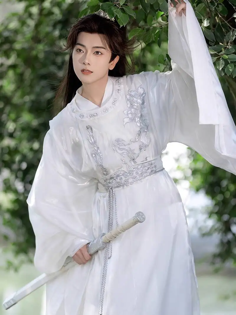 New White Spring And Summer Embroidery Ancient Style Ethereal Aura Flowing Round Neck Robe Carnival Halloween Cosplay
New White Spring And Summer Embroidery Ancient Style Ethereal Aura Flowing Round Neck Robe Carnival Halloween Cosplay