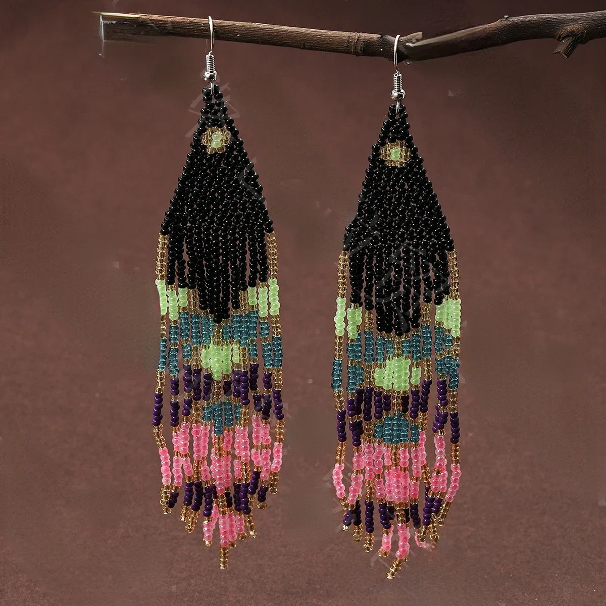 Серьги с бахромой Ручное вязание Богемия Бисероплетение Ретро мода национальный дизайн Личность Сплав Геометрия Мэм Серьги из рисовых бусин
Серьги с бахромой Ручное вязание Богемия Бисероплетение Ретро мода национальный дизайн Личность Сплав Геометрия Мэм Серьги из рисовых бусин