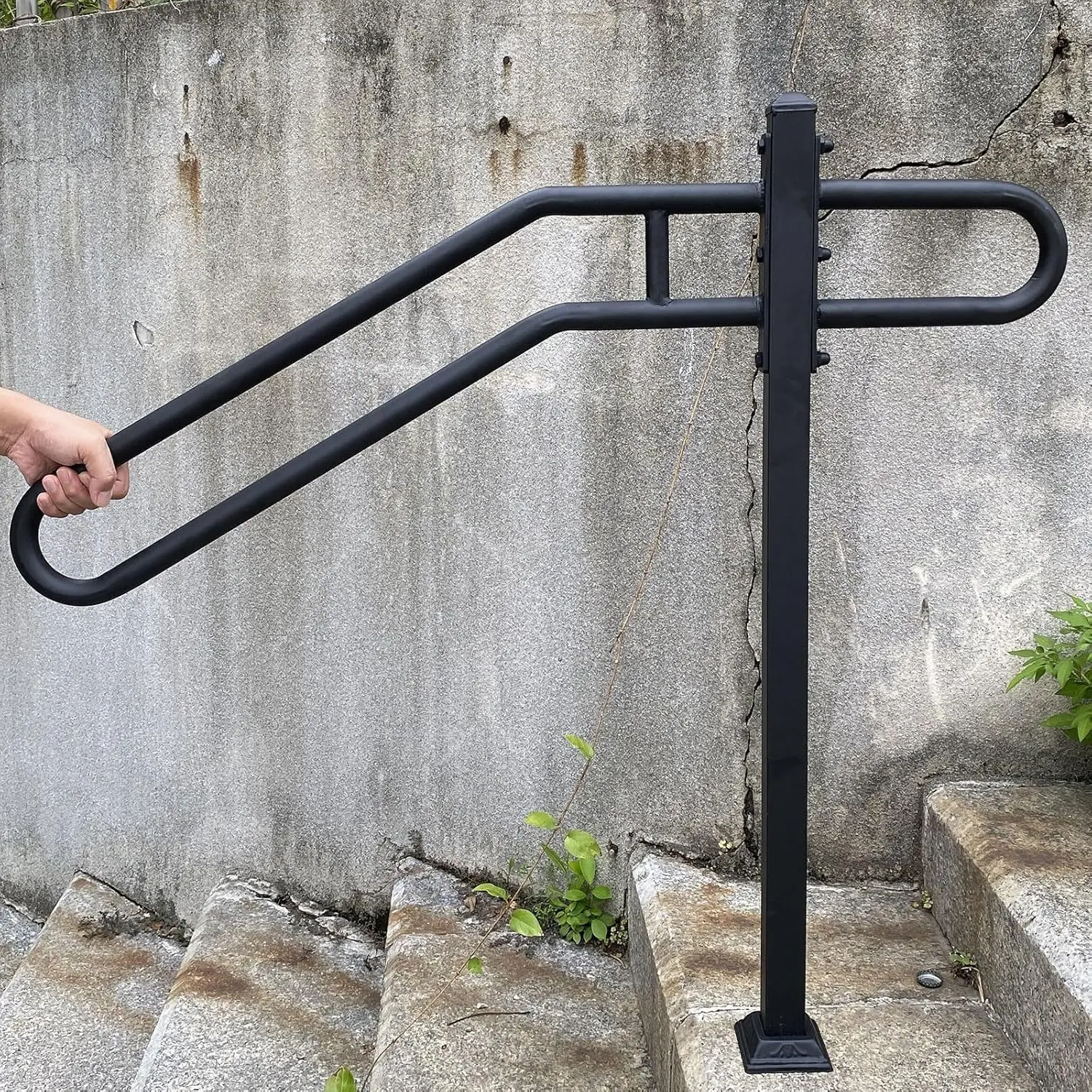 Single Post Wrought Iron Handrails for Outdoor Steps, Stair Railing for Garage Entrance and Porch
Single Post Wrought Iron Handrails for Outdoor Steps, Stair Railing for Garage Entrance and Porch