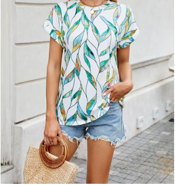 Summer Geometric Print Round Neck Loose Short Sleeved T-Shirt Top for Women, Elegant Slim Fit Straight Tube T-Shirt Top
Summer Geometric Print Round Neck Loose Short Sleeved T-Shirt Top for Women, Elegant Slim Fit Straight Tube T-Shirt Top