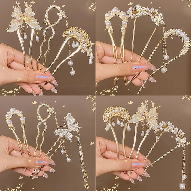 Chinese Style Pearl Tassel Hairpin Ancient Style Swaying Hairpin For Women Light Luxury U-shaped Horse Face Skirt Hairpin
Chinese Style Pearl Tassel Hairpin Ancient Style Swaying Hairpin For Women Light Luxury U-shaped Horse Face Skirt Hairpin