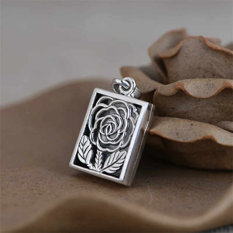 925 Sterling Silver Openable Sachet Box Necklaces for Women Hollow Rose Flower Pendants Square Photo Folder Jewelry NO Chains
925 Sterling Silver Openable Sachet Box Necklaces for Women Hollow Rose Flower Pendants Square Photo Folder Jewelry NO Chains