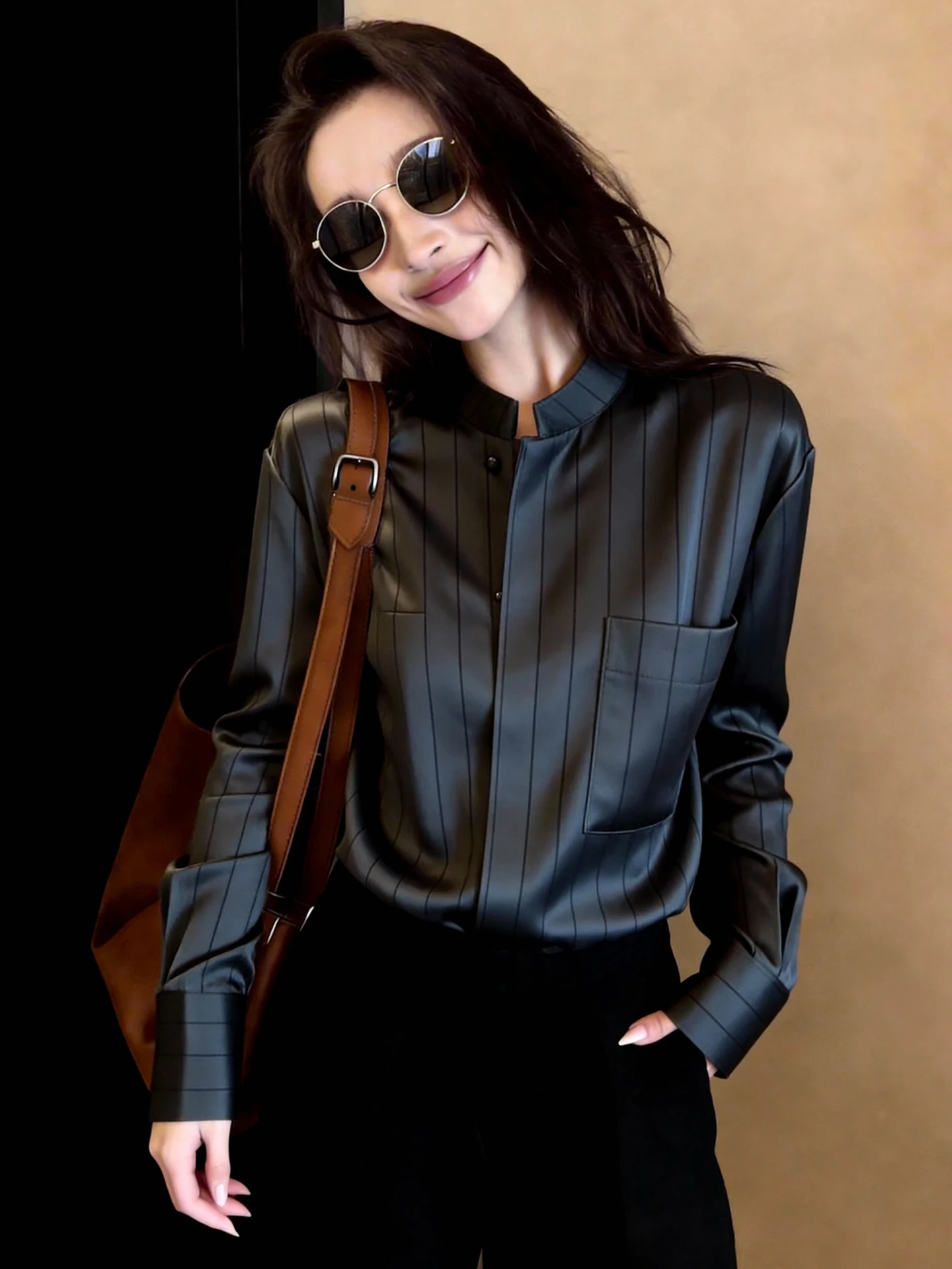 Elegant Striped Long Sleeve Shirt Women's Fashionable Chic Spring Office Top Age-Defying High-End Feel Loose Fit Casual Shirt
Elegant Striped Long Sleeve Shirt Women's Fashionable Chic Spring Office Top Age-Defying High-End Feel Loose Fit Casual Shirt
