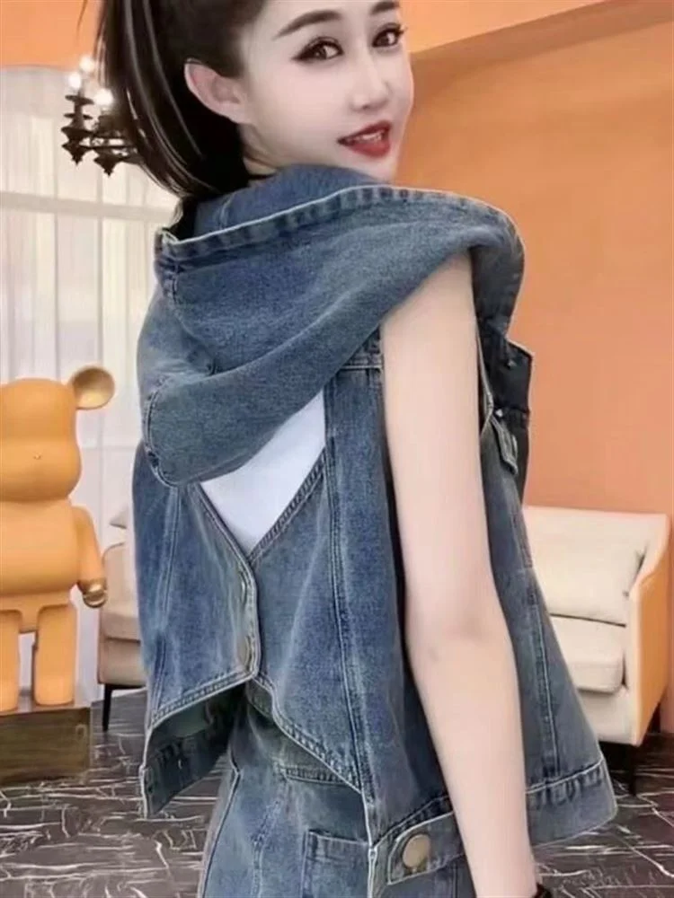 Модный джинсовый жилет, топ, женская верхняя одежда, осень 2024, утягивающий универсальный корейский вариант, модная ажурная лоскутная одежда
Модный джинсовый жилет, топ, женская верхняя одежда, осень 2024, утягивающий универсальный корейский вариант, модная ажурная лоскутная одежда