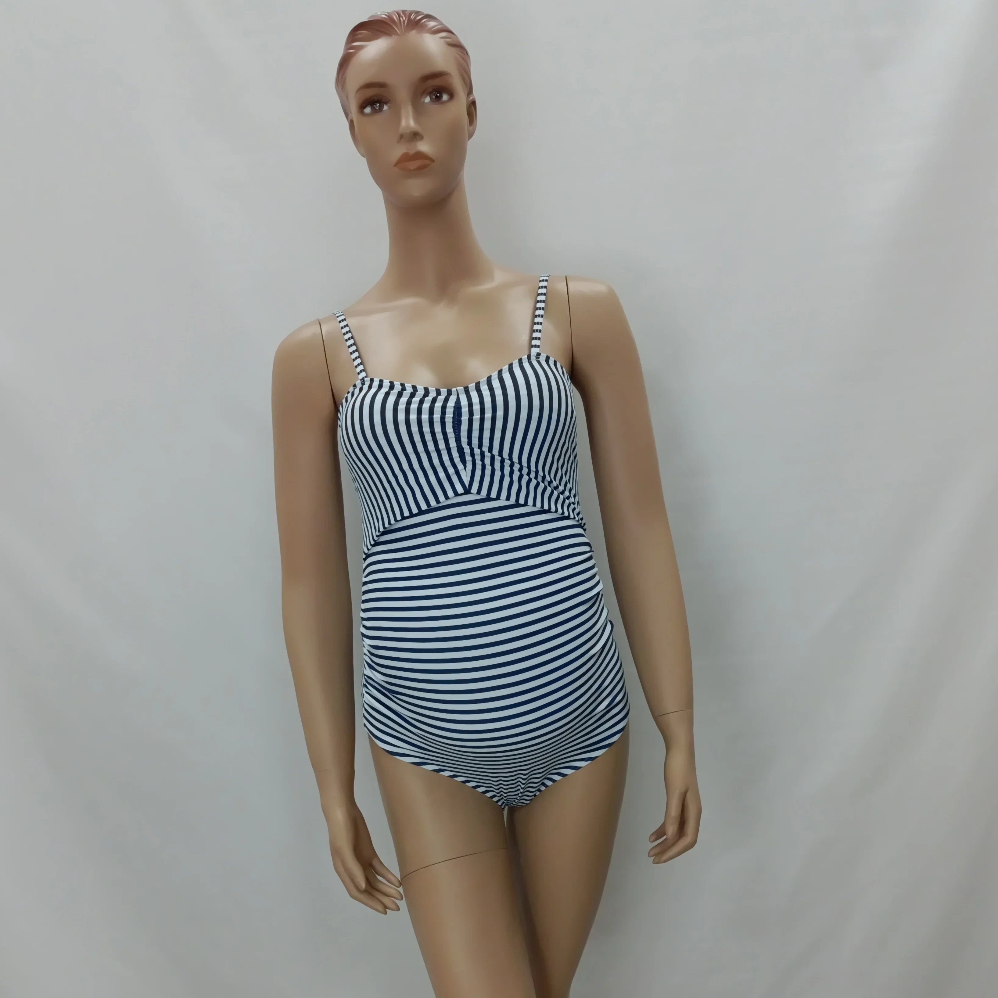 Maternity striped one piece swimwear bathing suit Bikini Push-up Padded Striped Swimwear pregnant woman Swimsuit Beachwear
Maternity striped one piece swimwear bathing suit Bikini Push-up Padded Striped Swimwear pregnant woman Swimsuit Beachwear