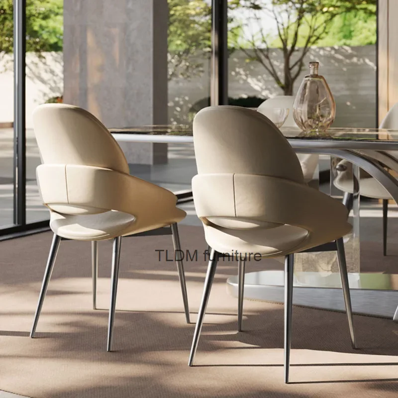 Designer Throne Hotel Dresser Chair Lounge Kitchen Office Luxury Salon Dining Chairs Living Room Stool Comedor Home Furniture AA
Designer Throne Hotel Dresser Chair Lounge Kitchen Office Luxury Salon Dining Chairs Living Room Stool Comedor Home Furniture AA