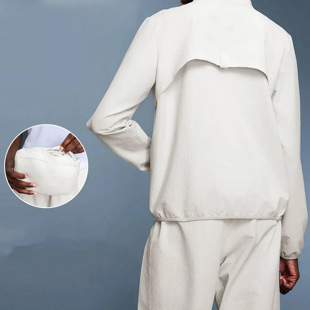 Женская легкая водонепроницаемая дышащая походная куртка с тонкой флисовой подкладкой и молнией, уличная ветровка, осенне-осеннее спортивное пальто
Женская легкая водонепроницаемая дышащая походная куртка с тонкой флисовой подкладкой и молнией, уличная ветровка, осенне-осеннее спортивное пальто