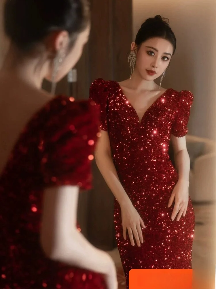Shiny Sequin Wedding Dress Red Evening Gown Elegant Fish Tail Short Sleeve Long Dress for Wedding Banquet Party Performance
Shiny Sequin Wedding Dress Red Evening Gown Elegant Fish Tail Short Sleeve Long Dress for Wedding Banquet Party Performance