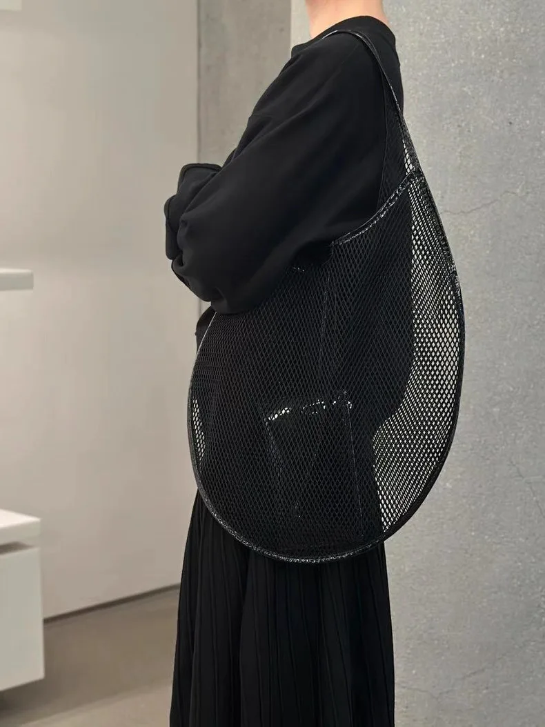 New Faionable k Hollow out Design Leather Tote Bag Single oulder Commuter Bag Casual Simple Sle with Zipper Closure
New Faionable k Hollow out Design Leather Tote Bag Single oulder Commuter Bag Casual Simple Sle with Zipper Closure