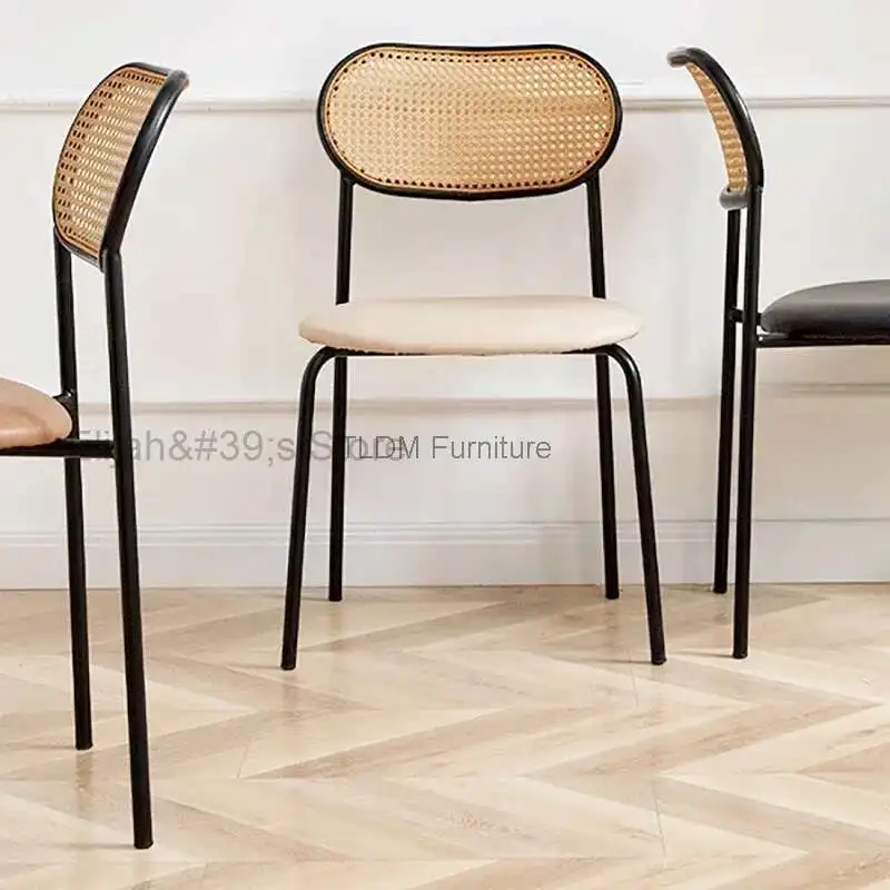 Accent Balcon Chair Contemporain Event Single Camping Saucer Italian Chair Nordic Mobile Sedie Pranzo Moderne Kitchen Furniture
Accent Balcon Chair Contemporain Event Single Camping Saucer Italian Chair Nordic Mobile Sedie Pranzo Moderne Kitchen Furniture