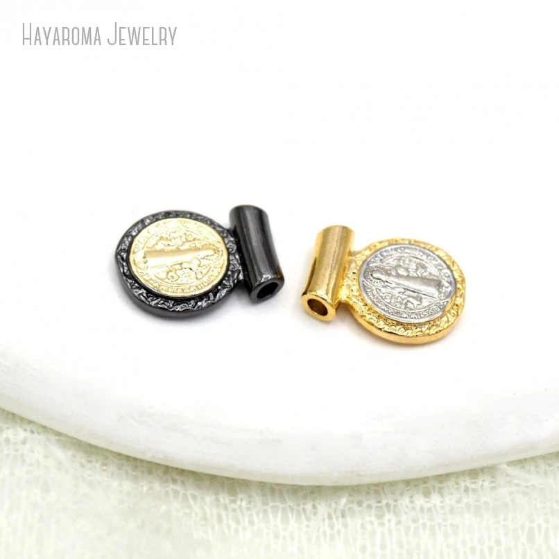 10Pcs Wholesale Metal Round Coin Shape Circle Figure Religious Saint Benedict Plated Copper Jewelry Pendant Charms
10Pcs Wholesale Metal Round Coin Shape Circle Figure Religious Saint Benedict Plated Copper Jewelry Pendant Charms