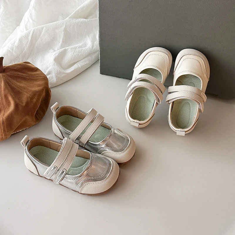 Kid's Shoes Girls' Lightweight Leather Shoes 2026 New Soft Sole Versatile Fashion Children's Single Daily Comfortable 23-36
Kid's Shoes Girls' Lightweight Leather Shoes 2026 New Soft Sole Versatile Fashion Children's Single Daily Comfortable 23-36