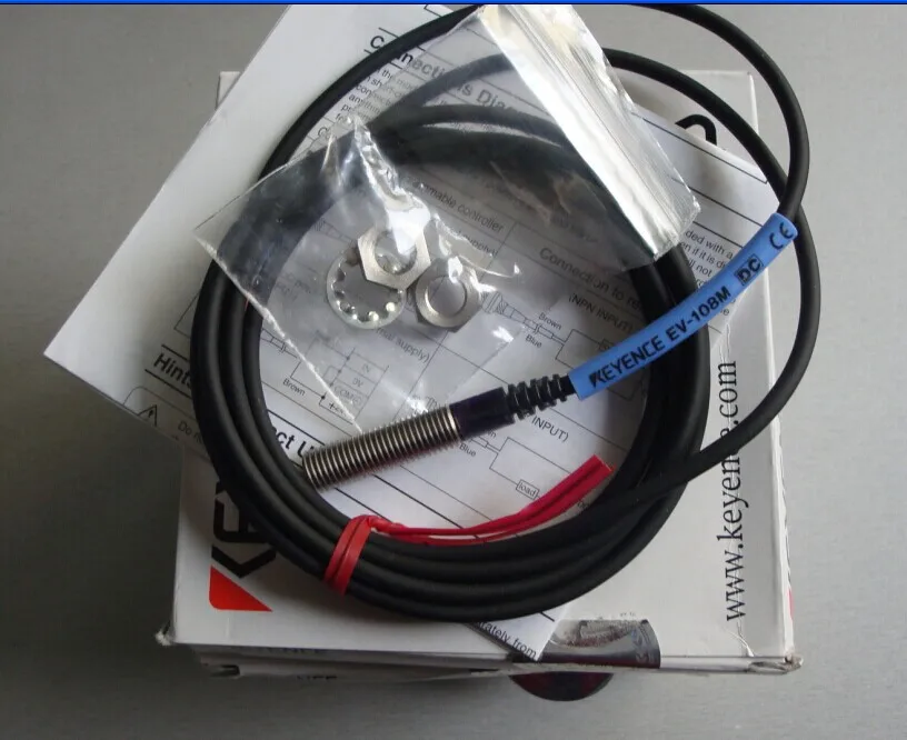 proximity sensor EV-108M new original packaging genuine
proximity sensor EV-108M new original packaging genuine