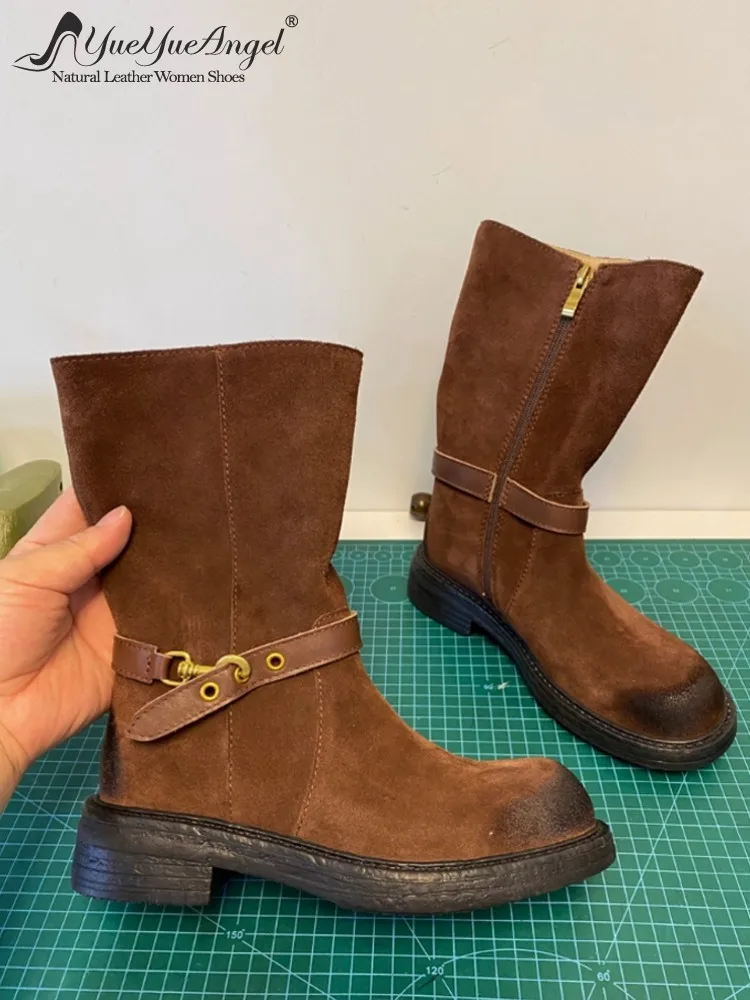 Женские ботильоны ручной работы в стиле ретро, новая мода, удобные женские ботильоны из натуральной кожи с круглым носком, обувь из коровьей замши на высоком каблуке, рыцарская обувь
Женские ботильоны ручной работы в стиле ретро, новая мода, удобные женские ботильоны из натуральной кожи с круглым носком, обувь из коровьей замши на высоком каблуке, рыцарская обувь