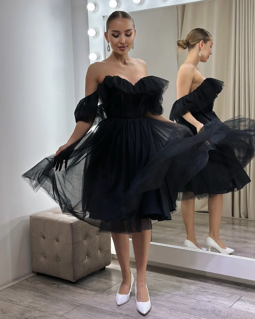 Customized Matching Sizes Available Tulle Ruched Ball Gown Sweetheart Knee Length Dresses Bespoke Occasion Dresses High quality
Customized Matching Sizes Available Tulle Ruched Ball Gown Sweetheart Knee Length Dresses Bespoke Occasion Dresses High quality