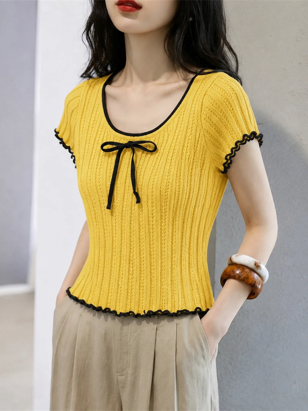 Ice Silk Knot T-Shirt Women's Short Sleeve Knitted Top Knot Design Summer Fashionable Gentle Ageless Korean Style
Ice Silk Knot T-Shirt Women's Short Sleeve Knitted Top Knot Design Summer Fashionable Gentle Ageless Korean Style