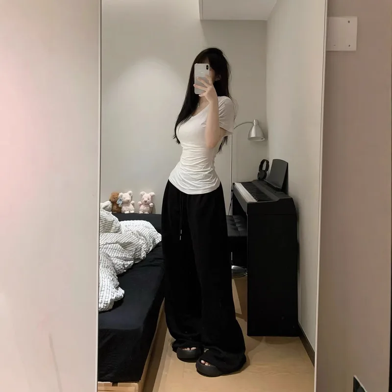 White Off Shoulder V Neck Short Sleeve T-Shirt for Women Summer Slim Fit Versatile Basic Top Trendy Tee
White Off Shoulder V Neck Short Sleeve T-Shirt for Women Summer Slim Fit Versatile Basic Top Trendy Tee