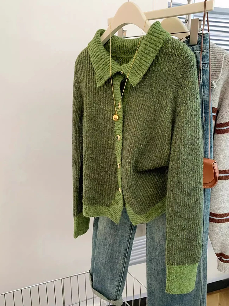 Winter New Lapel Sweater Women Lazy Style Long Sleeve Single Breasted Knitted Cardigan Fashion Chic Design Retro Sweaters Coat
Winter New Lapel Sweater Women Lazy Style Long Sleeve Single Breasted Knitted Cardigan Fashion Chic Design Retro Sweaters Coat