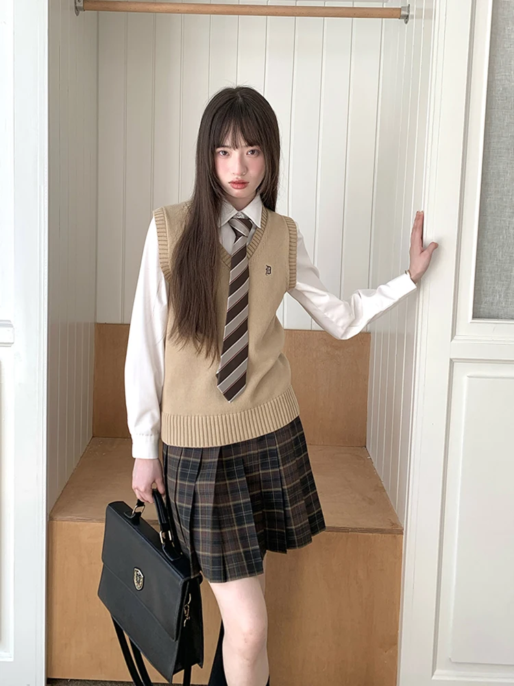 Tokyo Annual Record JK orm Вязаный жилет Женская весенне-осенняя верхняя одежда Светлый кофейный свитер из чистого хлопка с вышивкой
Tokyo Annual Record JK orm Вязаный жилет Женская весенне-осенняя верхняя одежда Светлый кофейный свитер из чистого хлопка с вышивкой