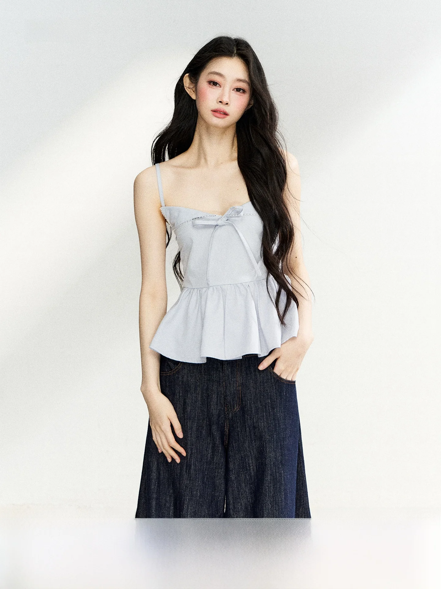 7Shiftin Original Design Women's Ruffle Hem Strap Vest Soft Refreshing Square Collar Knot Versatile Top Cotton Blend
7Shiftin Original Design Women's Ruffle Hem Strap Vest Soft Refreshing Square Collar Knot Versatile Top Cotton Blend