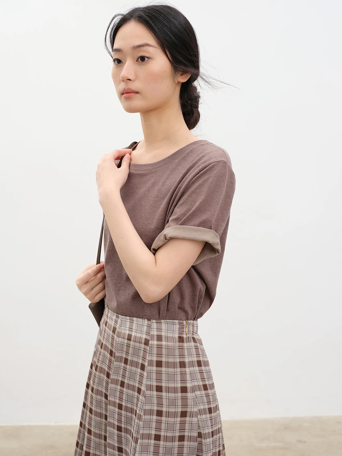 Autumn Winter Linen Lyocell Thiened ort Sve round Ne T-irt Zhang Xiaomei Ro ey Skin-friendly Versatile T-irt
Autumn Winter Linen Lyocell Thiened ort Sve round Ne T-irt Zhang Xiaomei Ro ey Skin-friendly Versatile T-irt