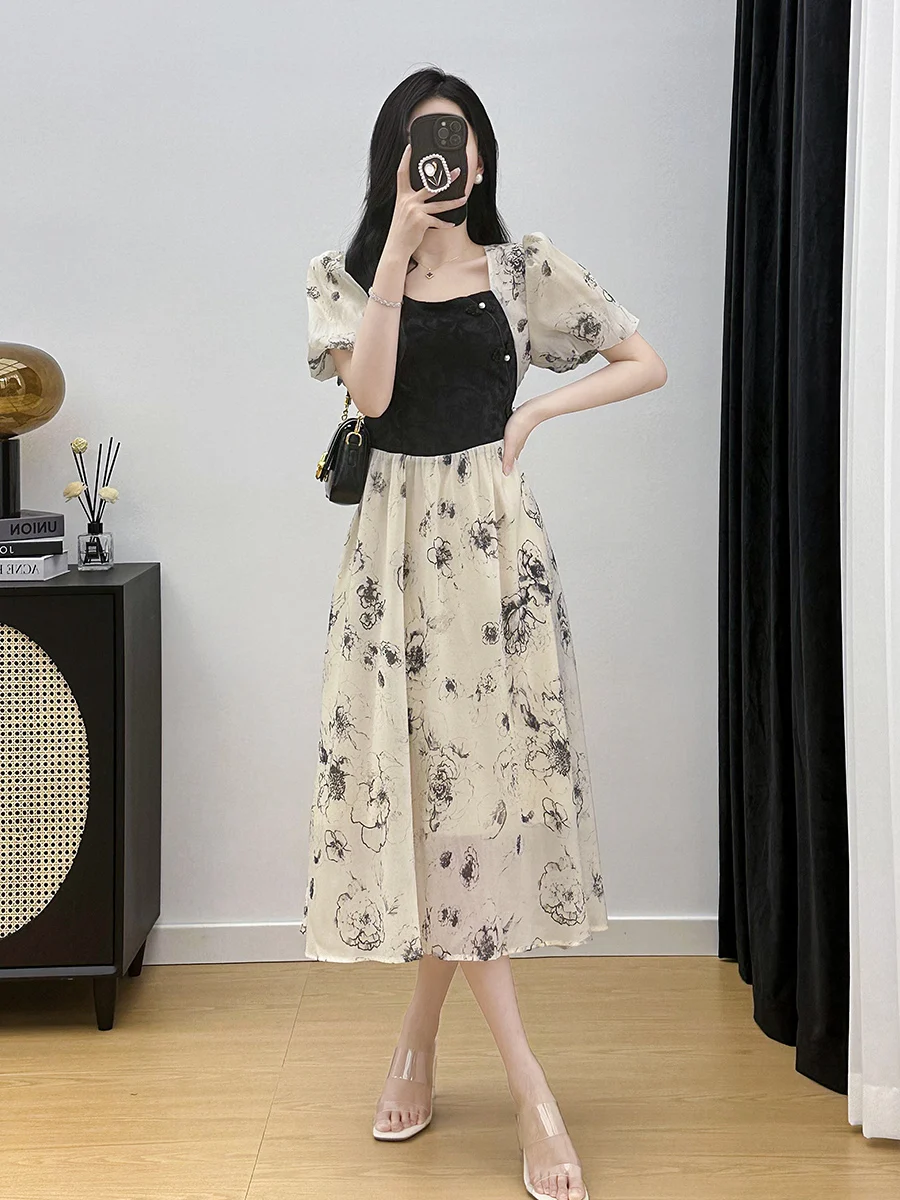 Нежное летнее шифоновое платье-миди А-силуэта с цветочным принтом и квадратным вырезом для женщин, с рукавами-фонариками, для чаепития
Нежное летнее шифоновое платье-миди А-силуэта с цветочным принтом и квадратным вырезом для женщин, с рукавами-фонариками, для чаепития