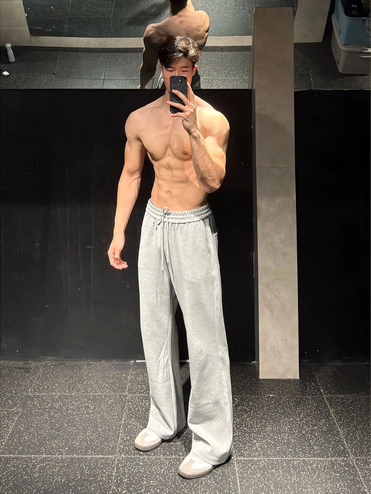 Спортивные брюки-джоггеры прямого кроя для мужчин, американские, с высокой талией, струящиеся, для бега и фитнеса, длинные, повседневные
Спортивные брюки-джоггеры прямого кроя для мужчин, американские, с высокой талией, струящиеся, для бега и фитнеса, длинные, повседневные