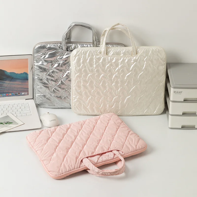 Portable Handbag for PC Tablets Simplicity Korean Fashion Notebook Case Large Capacity Solid Color PU Leather Storage Bag
Portable Handbag for PC Tablets Simplicity Korean Fashion Notebook Case Large Capacity Solid Color PU Leather Storage Bag