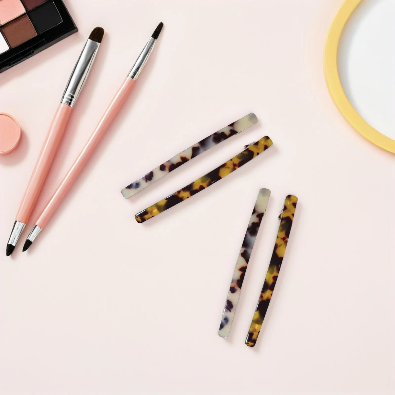 4Pcs Leopard Pattern Hair Clips Stylish Lightweight Barrettes for Women Daily Wear Party Hair Accessories Women Barrettes
4Pcs Leopard Pattern Hair Clips Stylish Lightweight Barrettes for Women Daily Wear Party Hair Accessories Women Barrettes