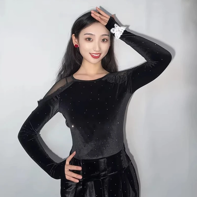 Winter Arrival Ladies Rhinestone One Piece Top Elegant Latin Ballroom Style High Quality Garment Ideal For Daily Training Use
Winter Arrival Ladies Rhinestone One Piece Top Elegant Latin Ballroom Style High Quality Garment Ideal For Daily Training Use