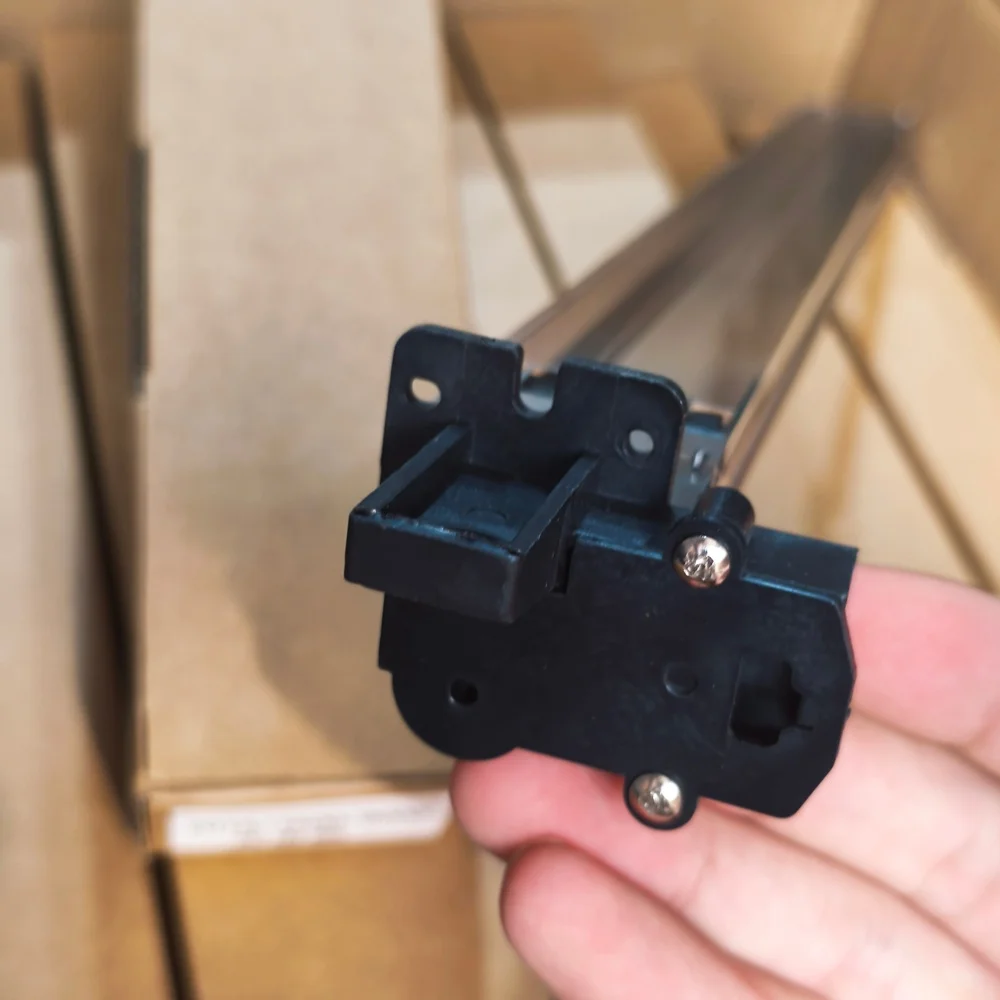 1X AD004091 Корона зарядки для Ricoh Aficio MP 5500 6000 6500 7000 7500 8000 1060 1075 1085 1105 2051 2060 2075 2090 2105
1X AD004091 Корона зарядки для Ricoh Aficio MP 5500 6000 6500 7000 7500 8000 1060 1075 1085 1105 2051 2060 2075 2090 2105