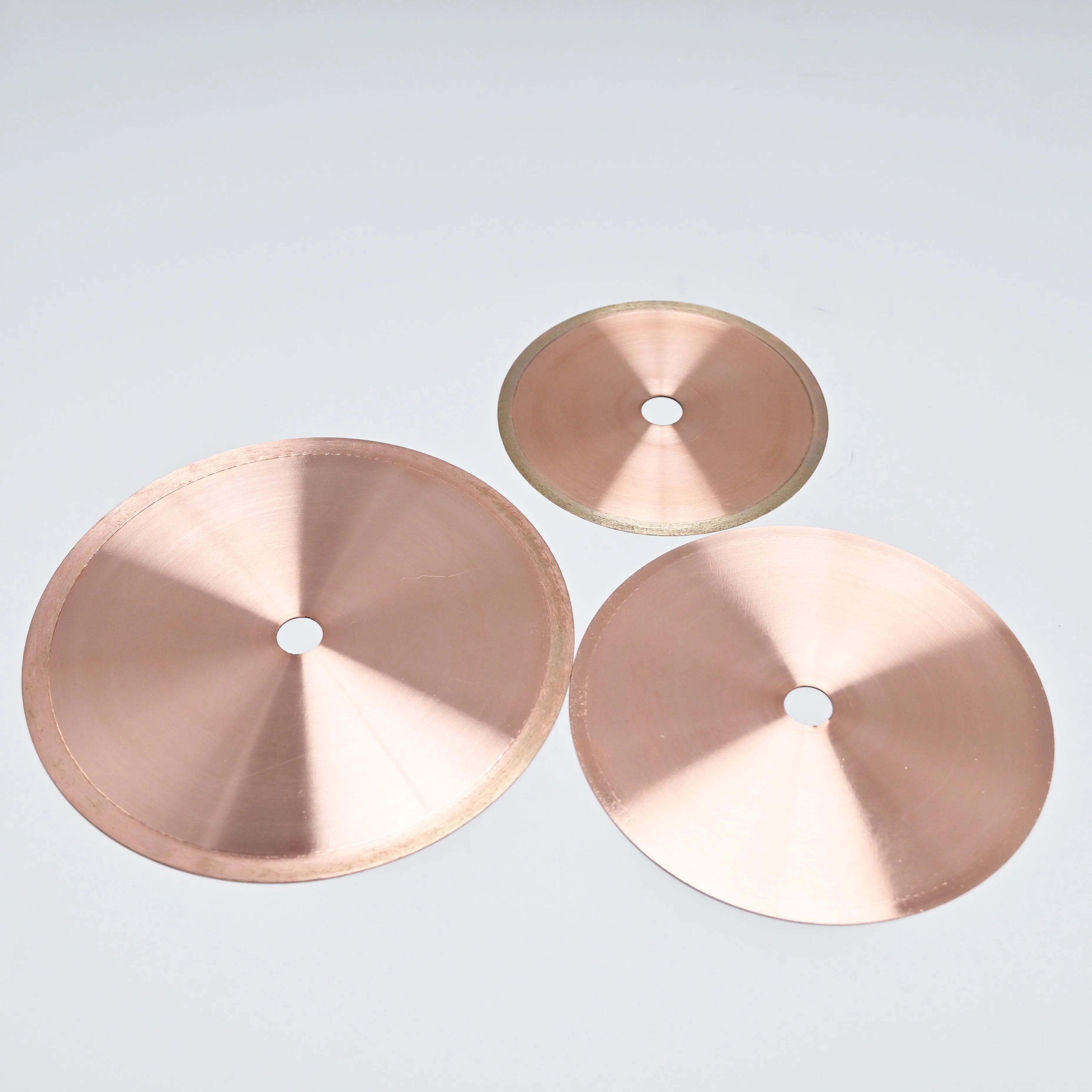 High Quality Diamond Dicing Blade Cutting Disc China's Electroplated Knife with Metal Bonding Agent for Aluminum Application
High Quality Diamond Dicing Blade Cutting Disc China's Electroplated Knife with Metal Bonding Agent for Aluminum Application
