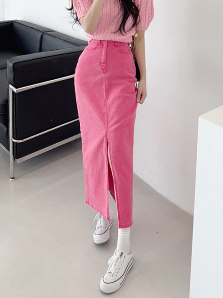 Korean chic summer niche pocket split high waist and hip wrap slim fit pink denim skirt for women
Korean chic summer niche pocket split high waist and hip wrap slim fit pink denim skirt for women