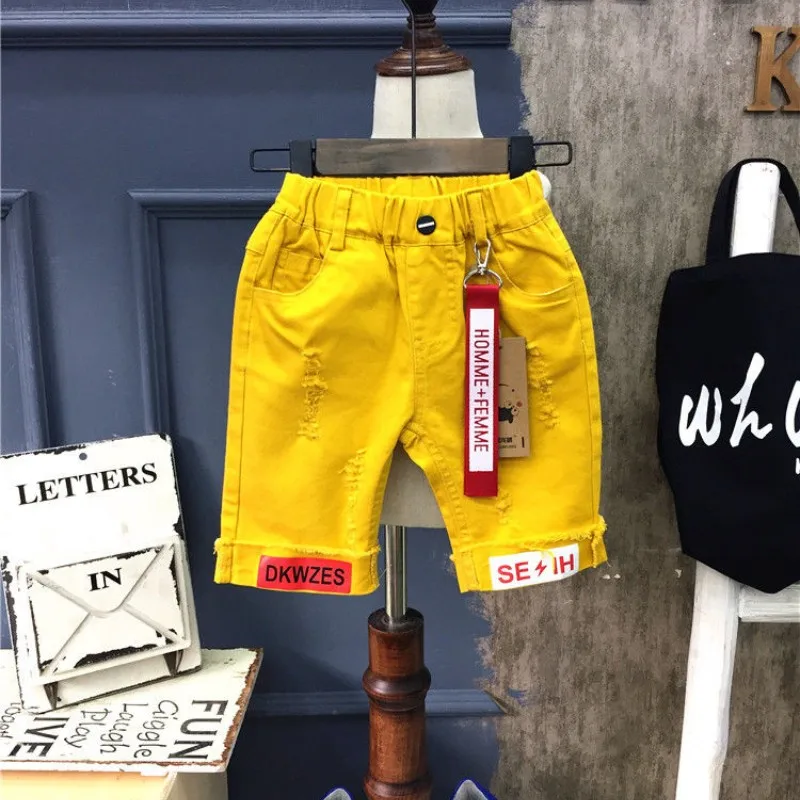 Boys' Denim Shorts New Korean Version Children's Clothing Handsome Jeans Perforated Five Quarter Pants
Boys' Denim Shorts New Korean Version Children's Clothing Handsome Jeans Perforated Five Quarter Pants