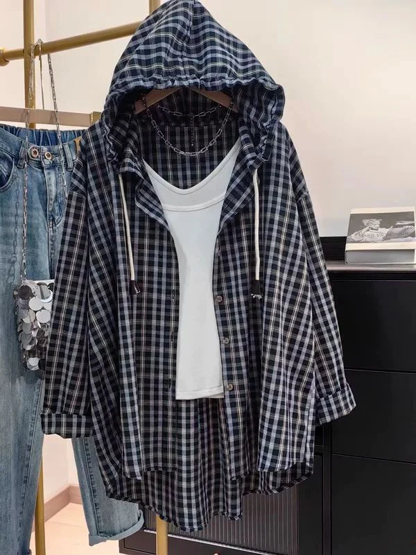 Женская легкая дышащая одежда большого размера в клетку с капюшоном и защитой от ультрафиолета, корейская повседневная верхняя одежда, модная верхняя одежда
Женская легкая дышащая одежда большого размера в клетку с капюшоном и защитой от ультрафиолета, корейская повседневная верхняя одежда, модная верхняя одежда