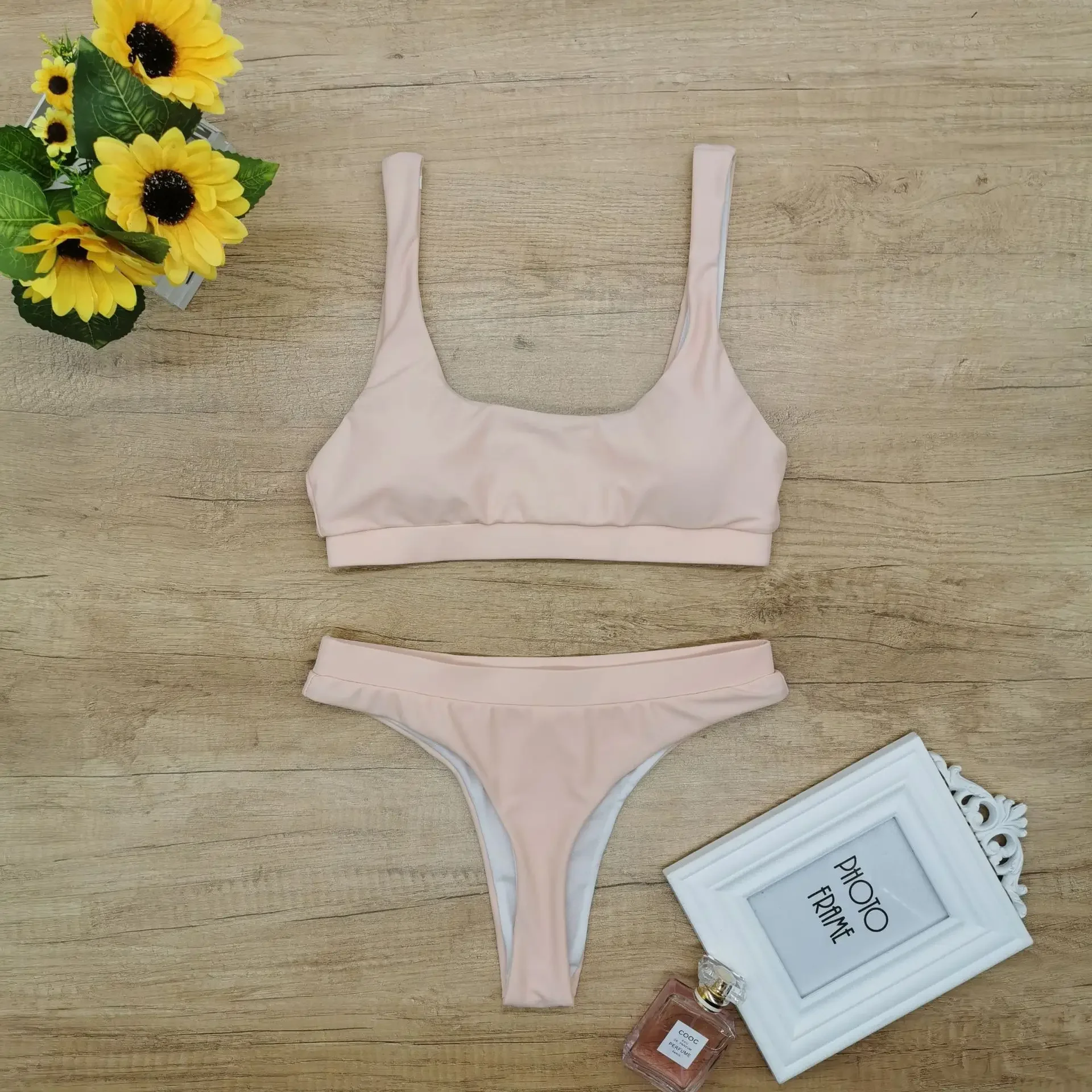 2025 High Waist Bathing Suits Push Up Sexy Yellow Swimsuit Women Sport Crop Bikini Sets Woman Beach Swimwear Brazilian Clothes
2025 High Waist Bathing Suits Push Up Sexy Yellow Swimsuit Women Sport Crop Bikini Sets Woman Beach Swimwear Brazilian Clothes