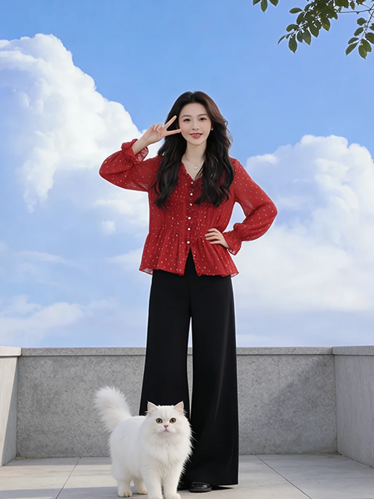 Casual Korean Style V-Neck Polka Dot Flared Sleeve Shirt Women's Spring Autumn New Red Slimming Top Cleanfit Loose Long Sleeve
Casual Korean Style V-Neck Polka Dot Flared Sleeve Shirt Women's Spring Autumn New Red Slimming Top Cleanfit Loose Long Sleeve