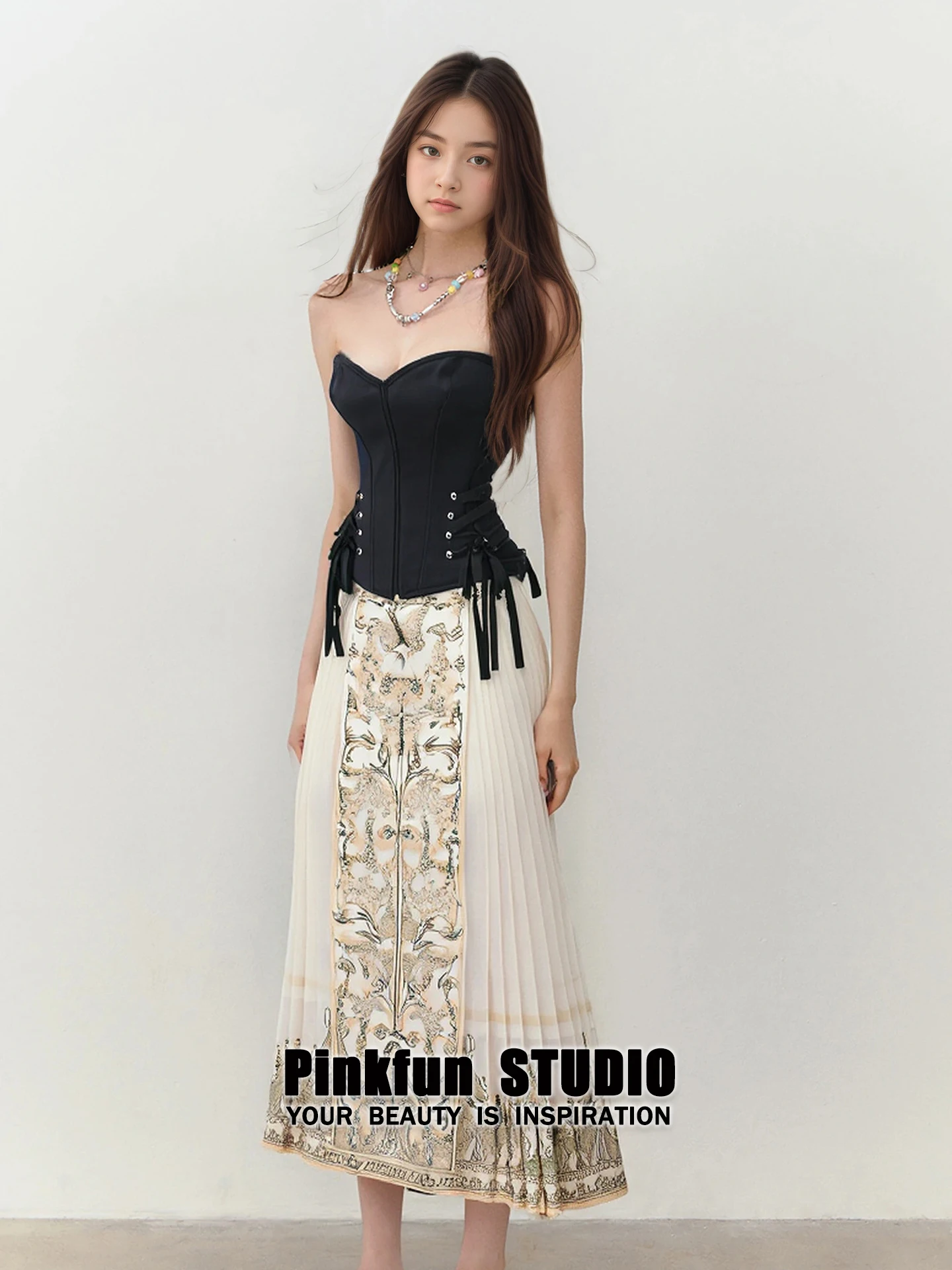 Pinkfun Ретро Court Bla Strap Fibone Боди с поясом и запахом на груди Верхняя одежда Жилет Женская мода
Pinkfun Ретро Court Bla Strap Fibone Боди с поясом и запахом на груди Верхняя одежда Жилет Женская мода