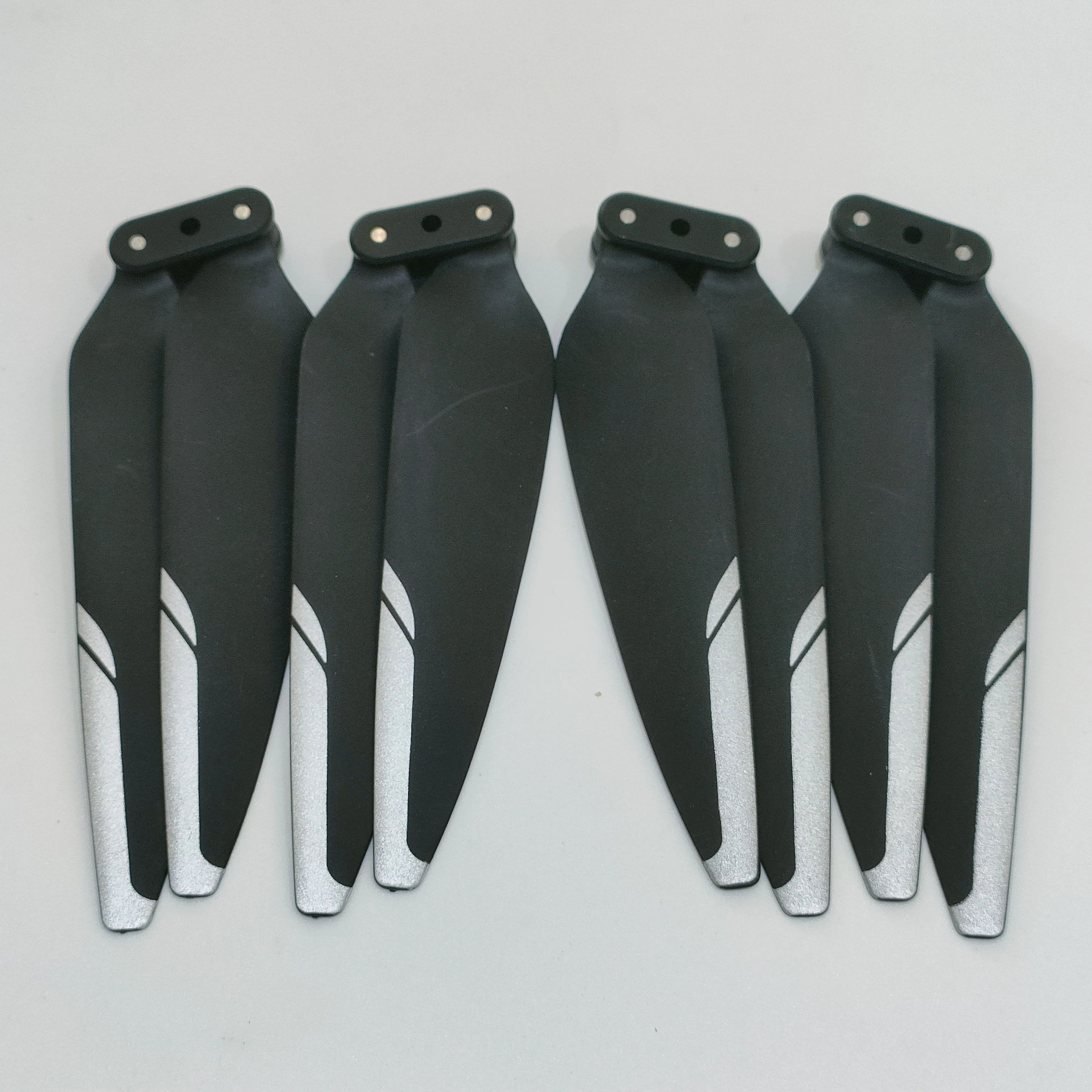 Blade Propeller Fan for D12 GPS 3-Axis Gimbal Touch Screen Profesional HD Camera FPV Obstacle Avoidance Brushless Drone
Blade Propeller Fan for D12 GPS 3-Axis Gimbal Touch Screen Profesional HD Camera FPV Obstacle Avoidance Brushless Drone