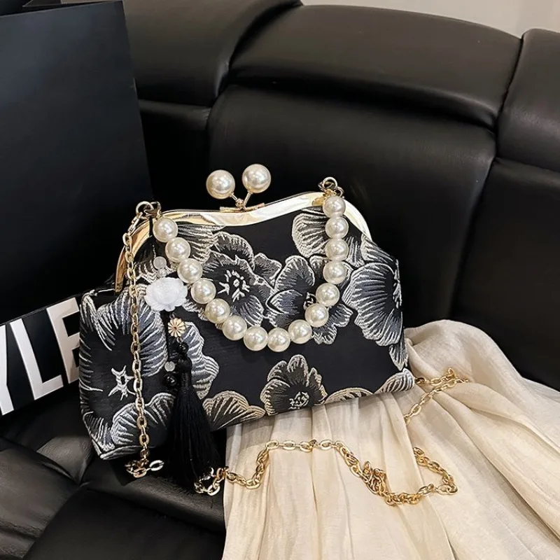 Простая гламурная сумка через плечо для офиса и деловых мероприятий, женская изысканная, шикарная, универсальная, элегантная, стильная
Простая гламурная сумка через плечо для офиса и деловых мероприятий, женская изысканная, шикарная, универсальная, элегантная, стильная